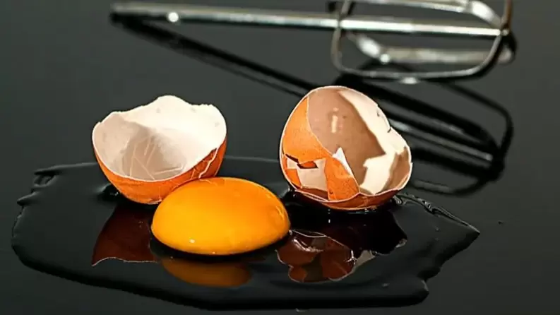 οφέλη και βλάβες των ωμών αυγών